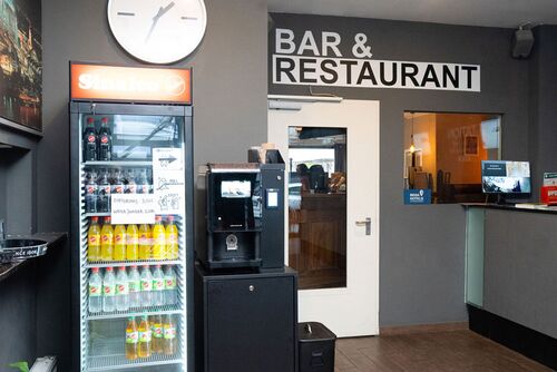 Bar & Restaurant Entrance