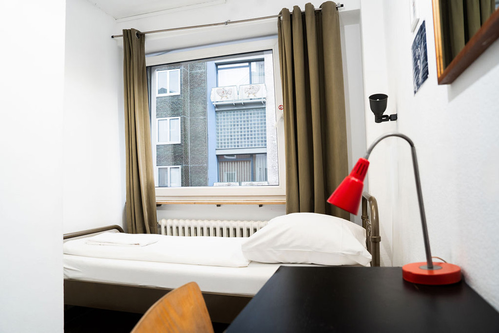 Einzelzimmer im Station Hostel Köln